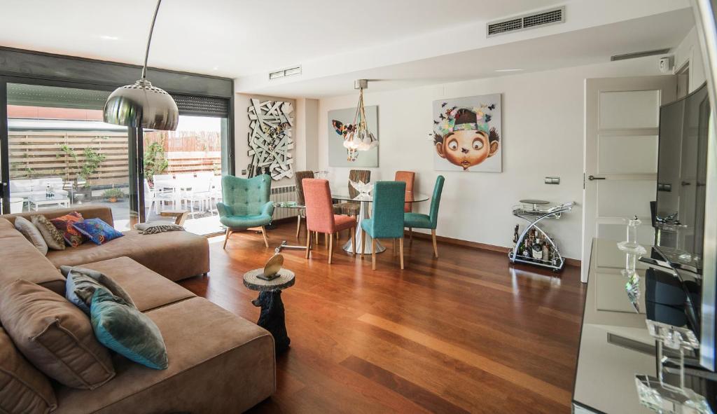 Posedenie v ubytovaní Luxury Apartment in Sitges City