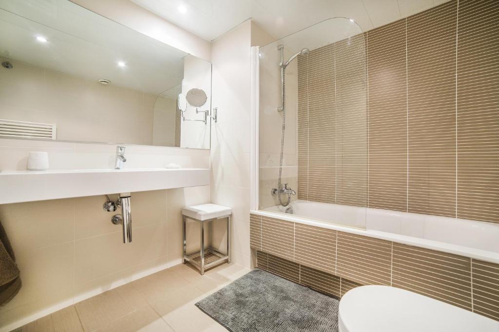 Kúpeľňa v ubytovaní Luxury Apartment in Sitges City