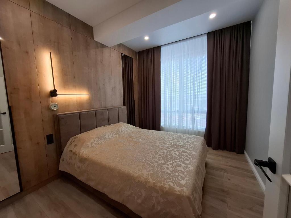 Newly Furnished Apartment, Ultra Central, 'Booking Awards 2026'!