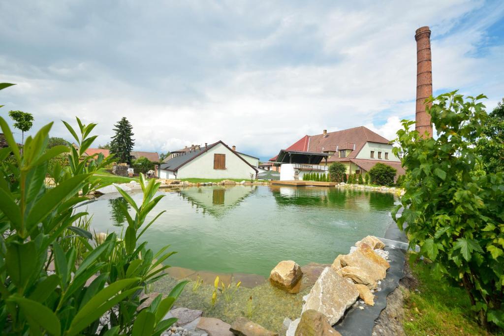 Pivovarský dvůr Lipan - Housity