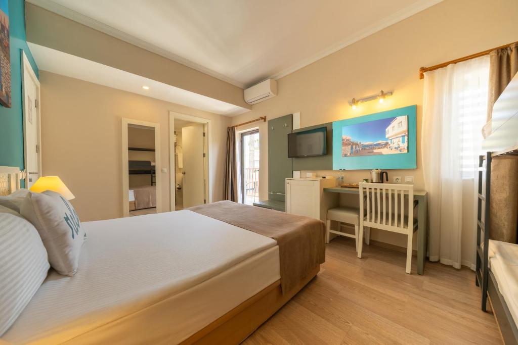 فضای داخلی Green Bay Resort & Spa - Ultra All Inclusive در بدروم - تصویر ۳