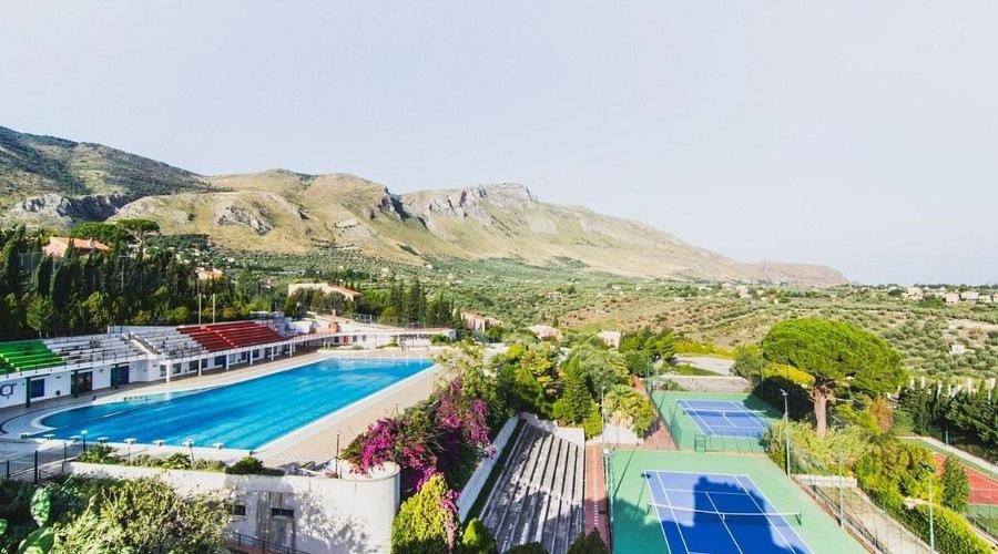 Bazén v ubytování Allegroitalia Torre Artale Palermo nebo v jeho okolí
