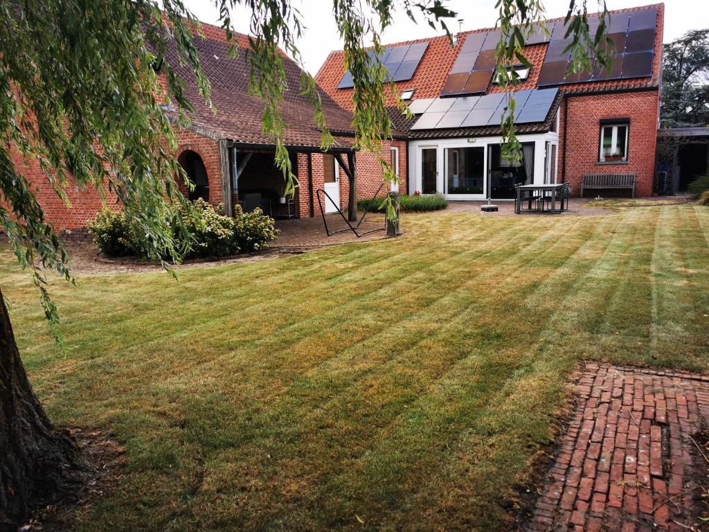 Κήπος έξω από το Cor-U