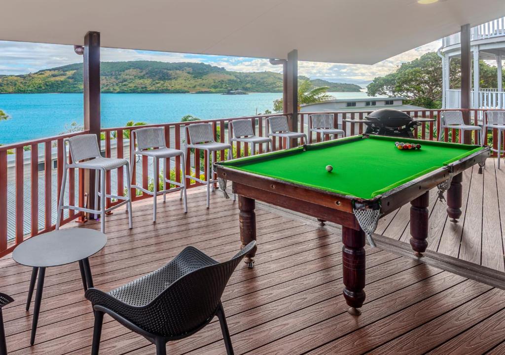 Τραπέζι μπιλιάρδου στο 3 Bedroom Villa, Great Views, Buggy Hamilton Island