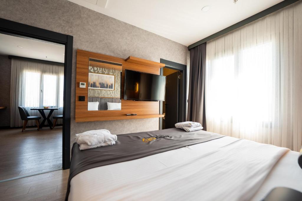 Educity Hotels & Spa - Executive Suite