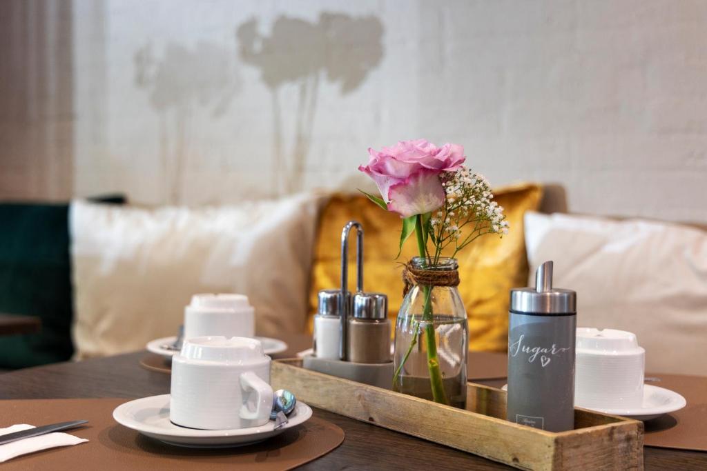 Auto-Parkhotel Hamburg St Pauli - Resim 31