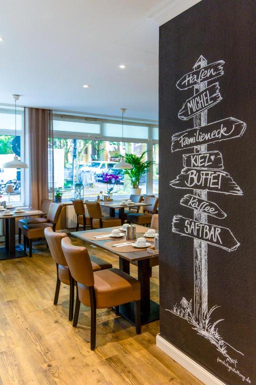 Auto-Parkhotel Hamburg St Pauli - Resim 44