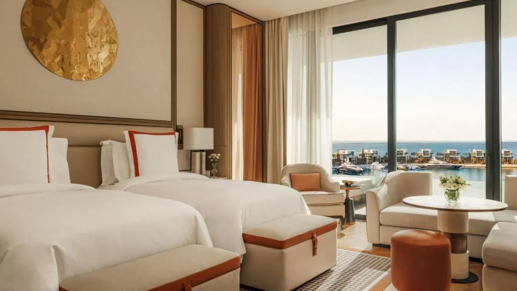 Marina Deluxe Room with Marina & Dubai Skyline View