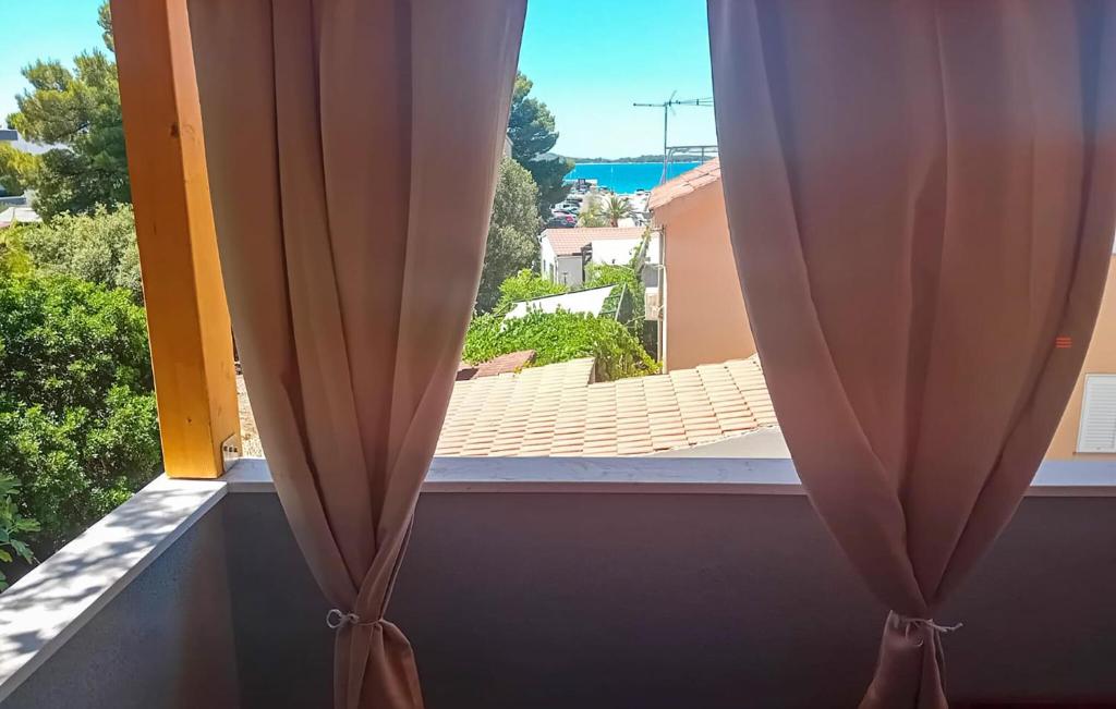 Pet Friendly Apartment In Sibenik With Wifi