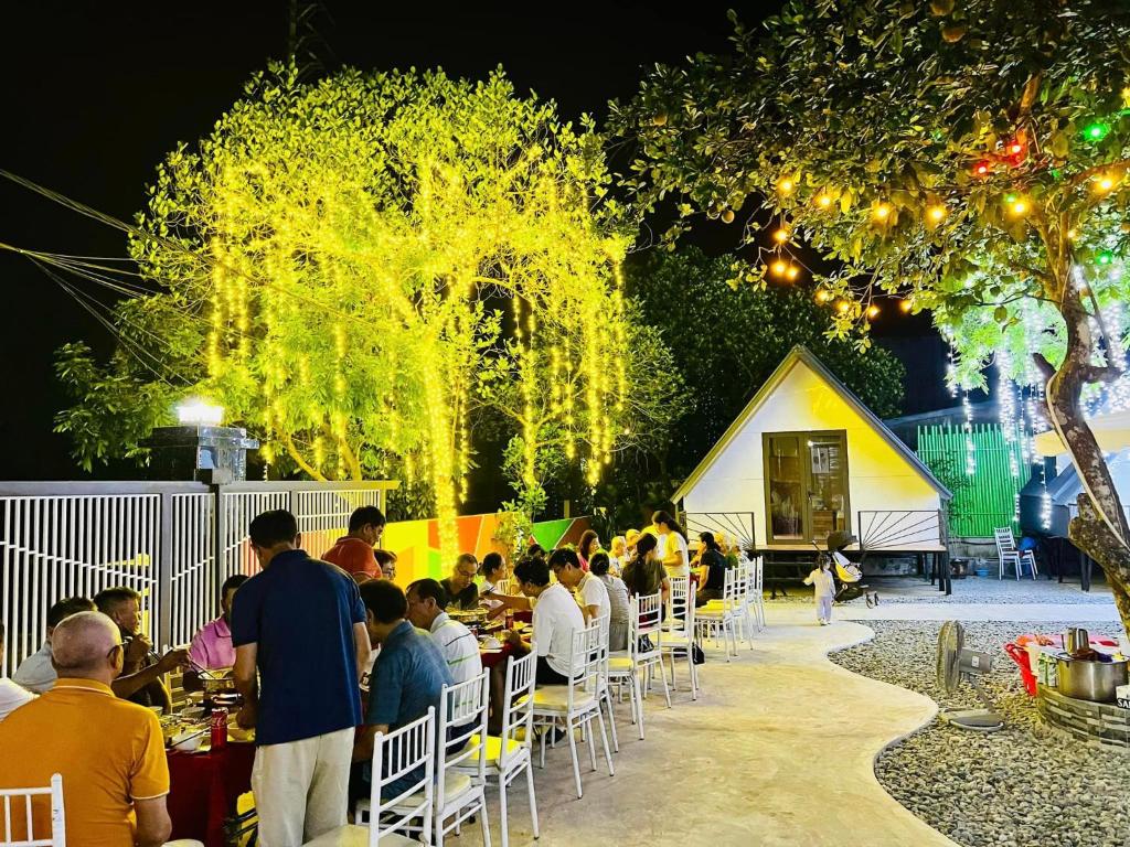 Επισκέπτες που μένουν στο Tropical Forest Homestay