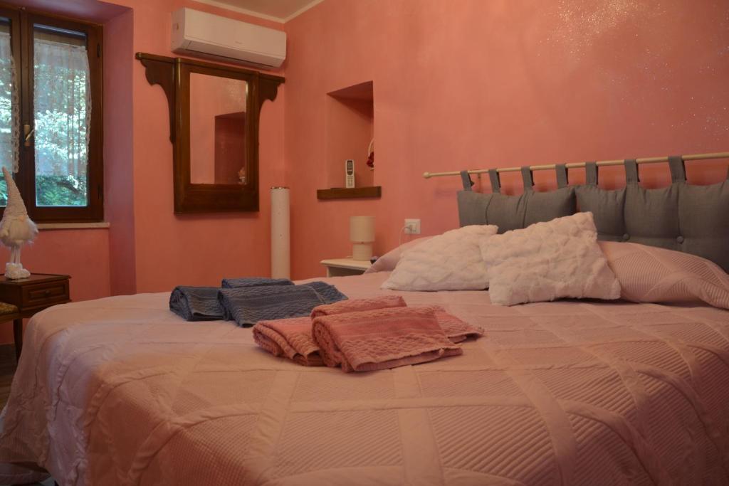 CASA VACANZE - LA CASINA DI LALLA - Greccio - Family Room With Bathroom