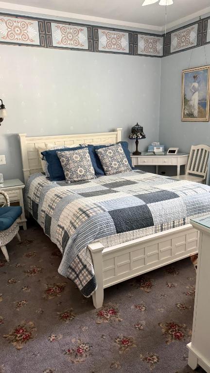 Amherst Inn - 