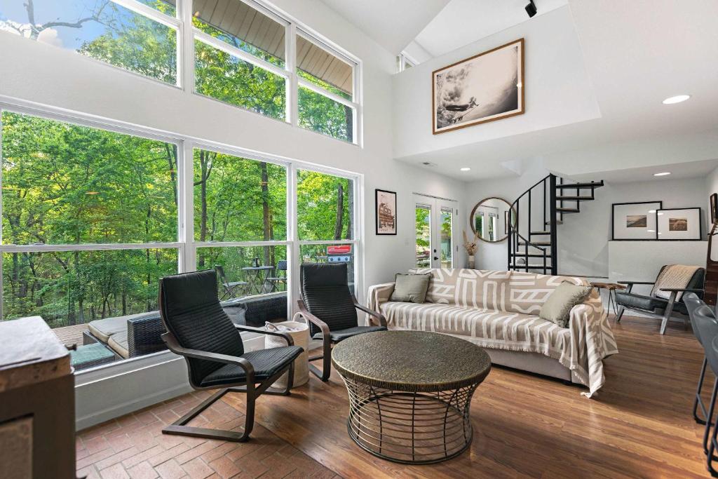 Χώρος καθιστικού στο Treehouse LOZ - Seclusion for 6
