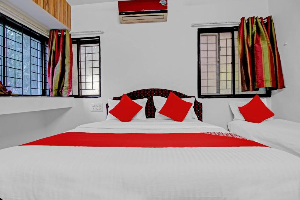 Imagen de la galería de Hotel O Sai Seva Lodging, en Deolāli