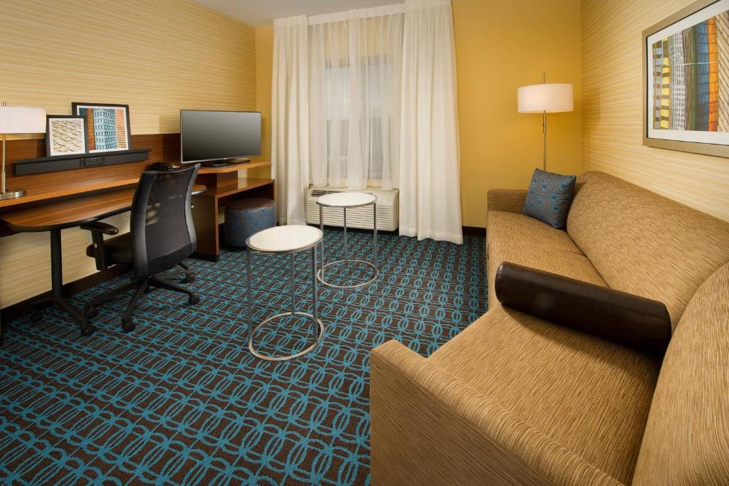 Fairfield Inn & Suites by Marriott Arundel Mills BWI Airport photo