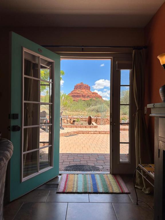 Cozy Cactus Inn, Sedona (updated prices 2026)