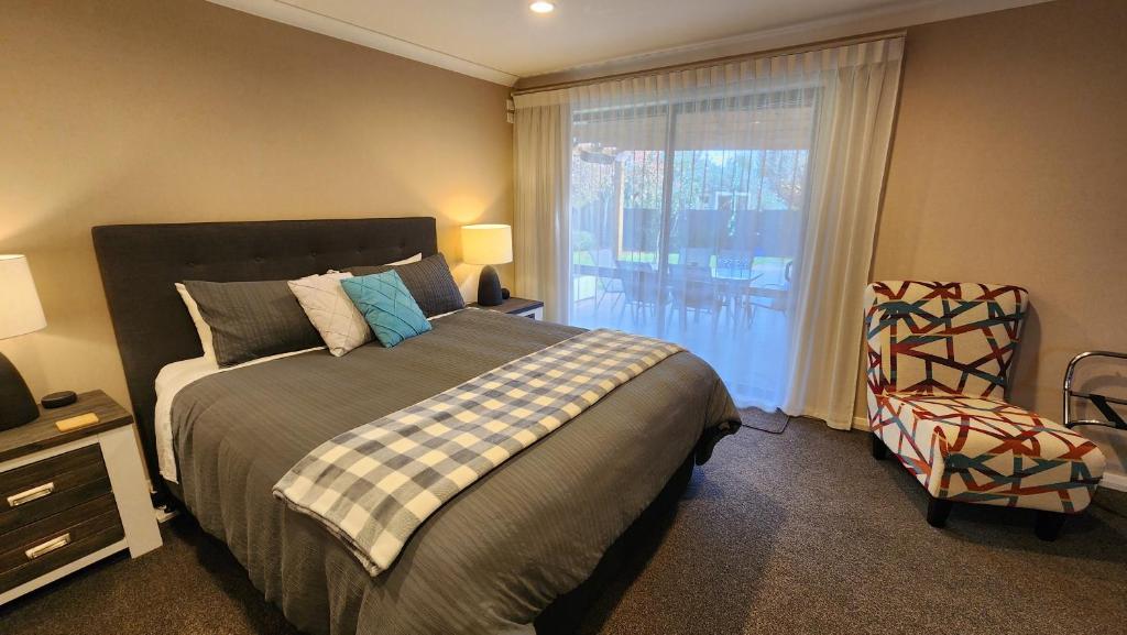 Huntington Honey - Resim 2