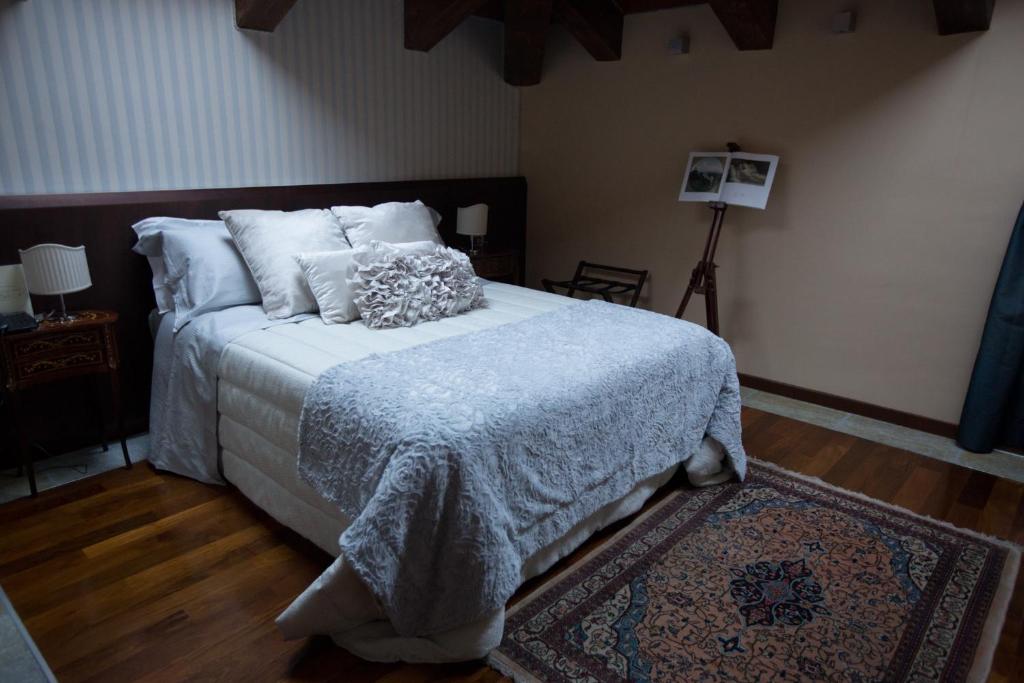 Hotel Dei Pittori - Resim 42