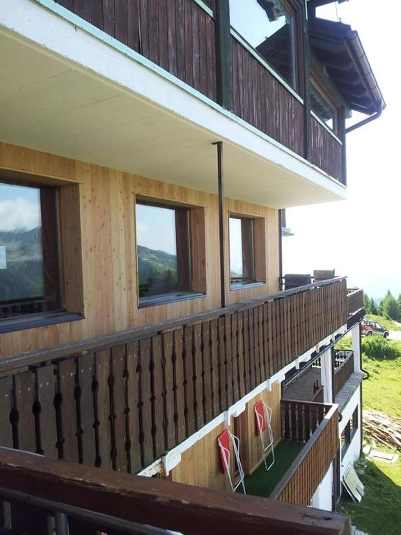 Balkón nebo terasa v ubytování Rifugio Orso Bruno