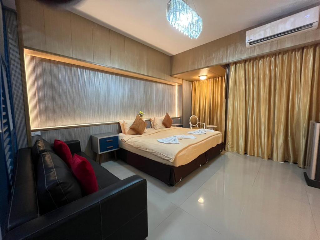 The Iconic Hotel Ranong - 14