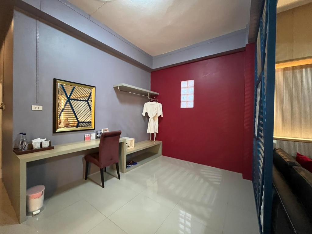 The Iconic Hotel Ranong - 17