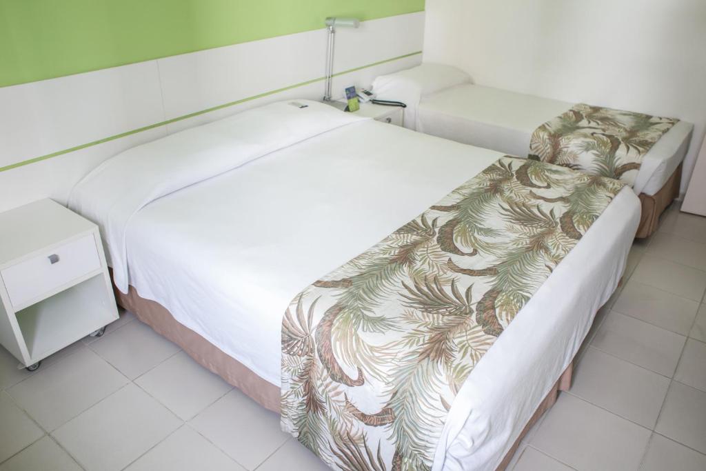  Coqueiros Express Hotel