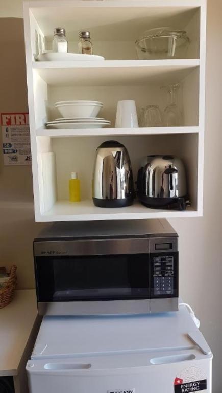 88 Wallace Court Motel - Free Parking - Resim 19