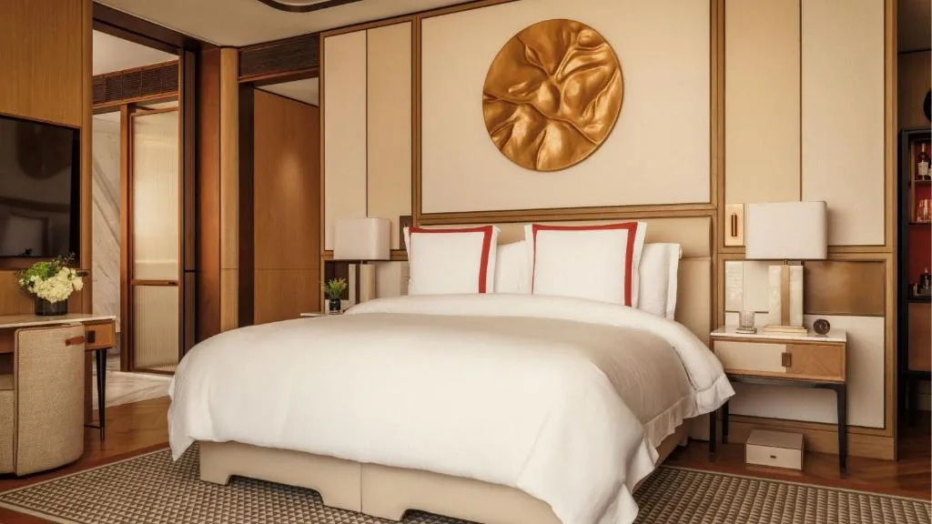 Promenade Deluxe Room with Marina View