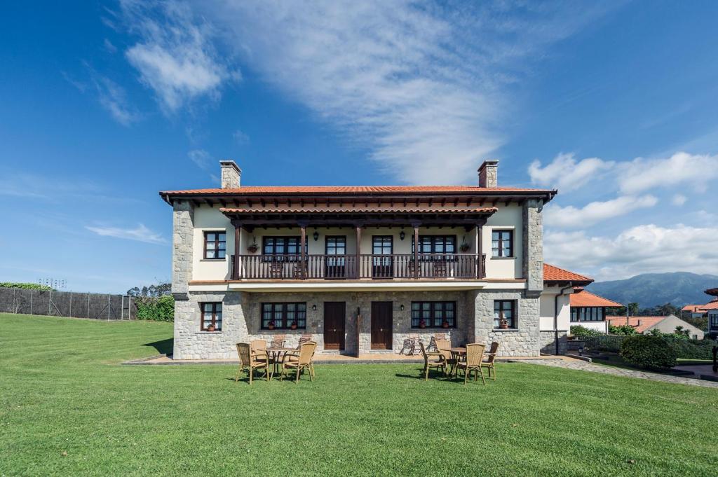 Booking.com: Apartamentos Rurales Antanielles , Ribadesella ...