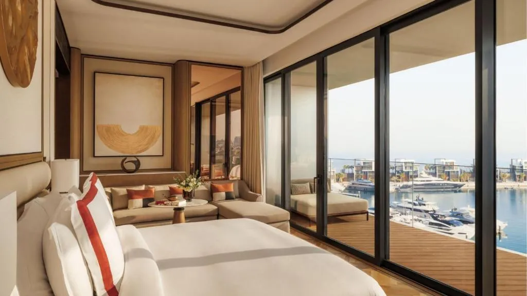 Marina Terrace Room with Marina & Dubai Skyline View