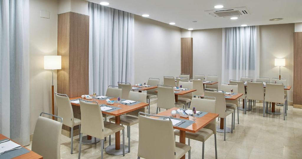 NH Valencia Las Ciencias - Resim 11