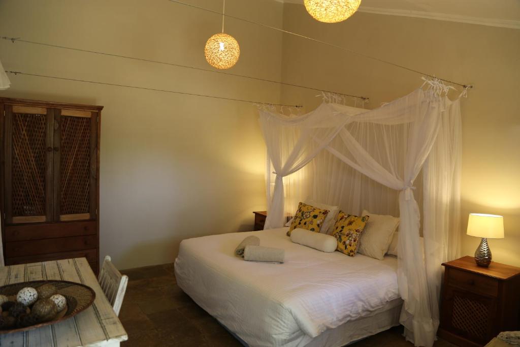 Wildebeest Eco Camp - Superior Double Or Twin Room With Garden View
