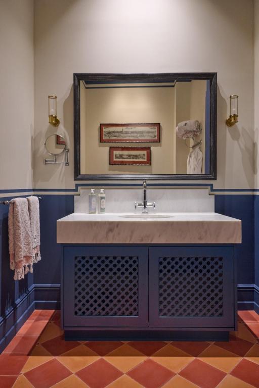 Cristine Bedfor Sevilla Boutique Hotel - Resim 44