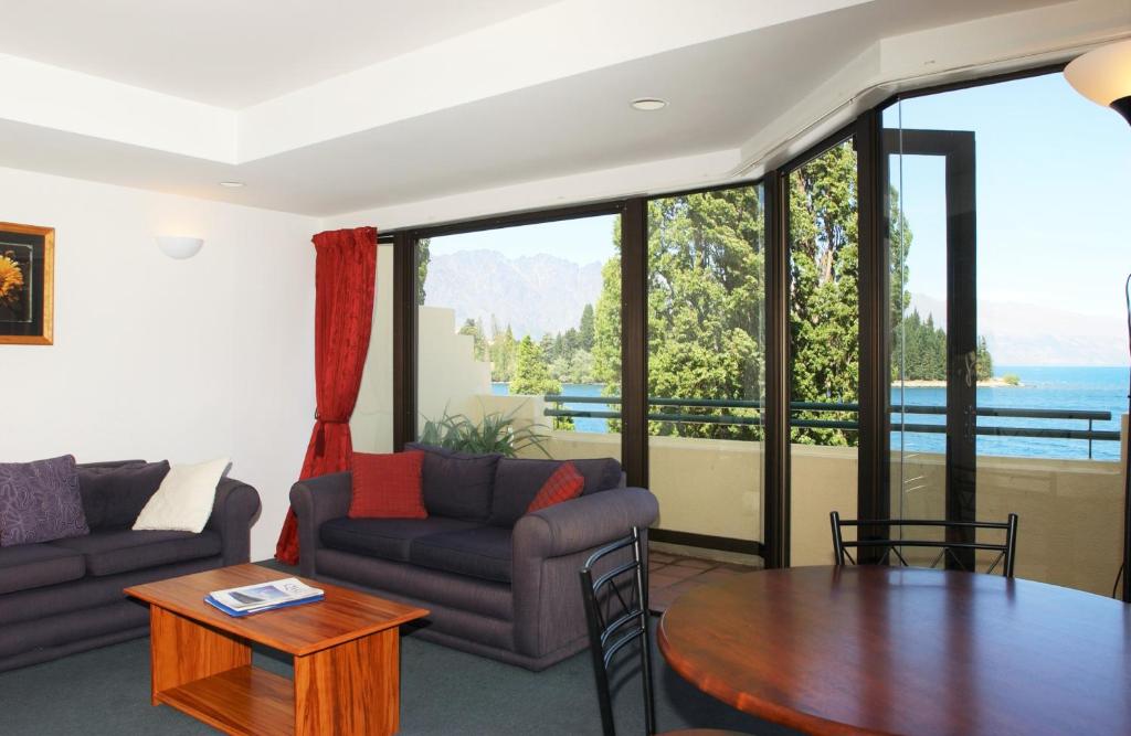 Lakefront Apartments,18 LAKE ESPLANADE ROAD - Resim 43