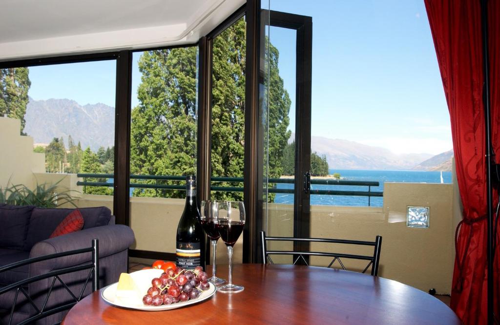 Lakefront Apartments,18 LAKE ESPLANADE ROAD - Resim 45