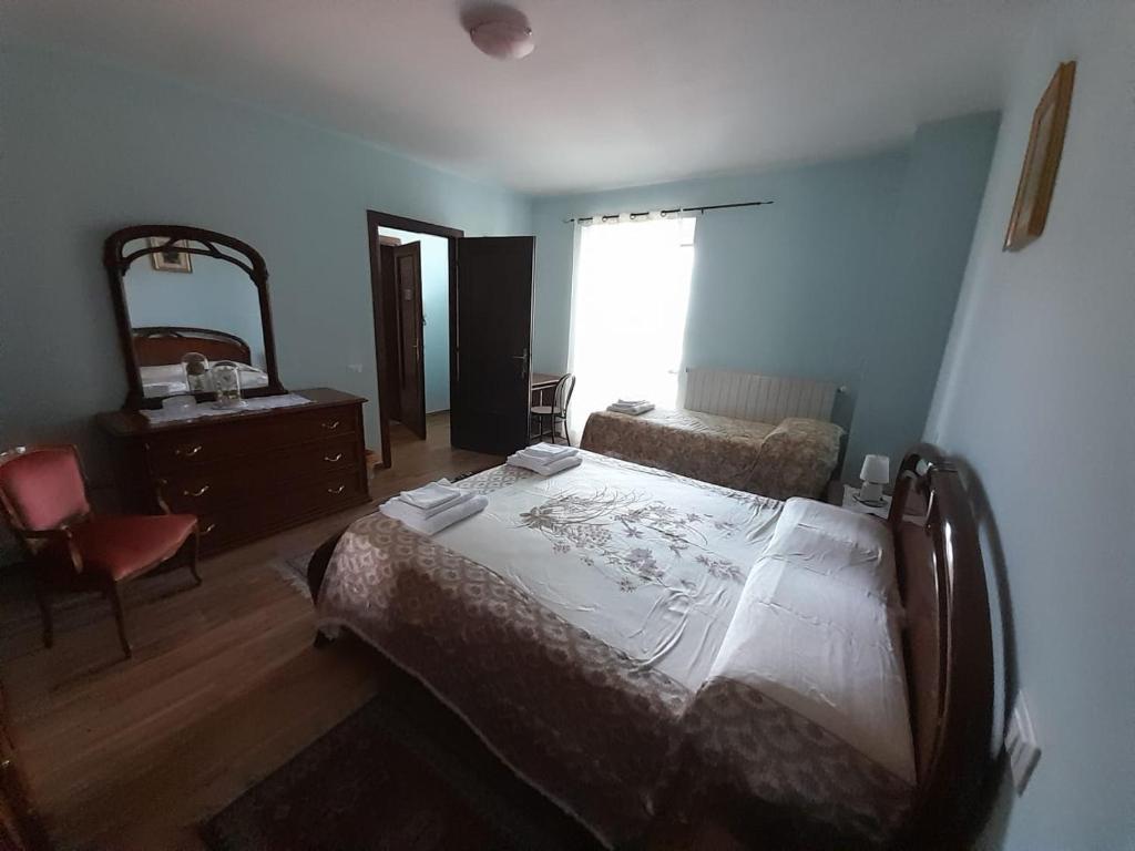 B&B L'arco Fiorito - Deluxe Tweepersoonskamer Met Extra Bed