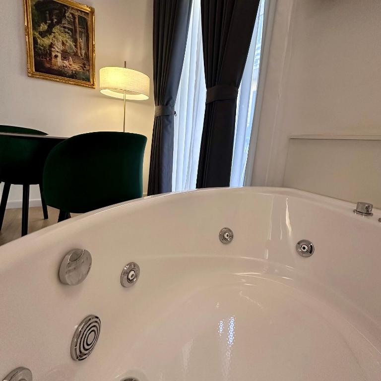 GUALTIERI B&b - LUXURY ROOMS - Double Room With Spa Bath