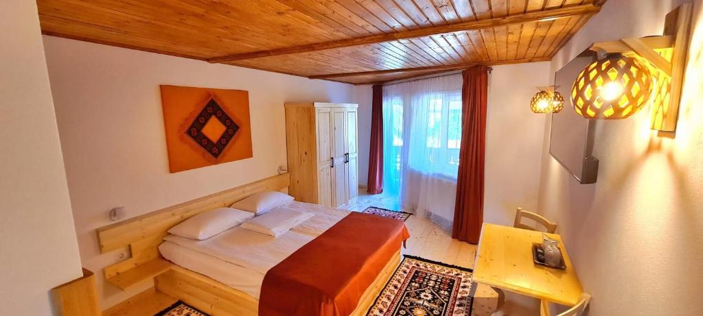 Fexada Home - King Room With Mountain View