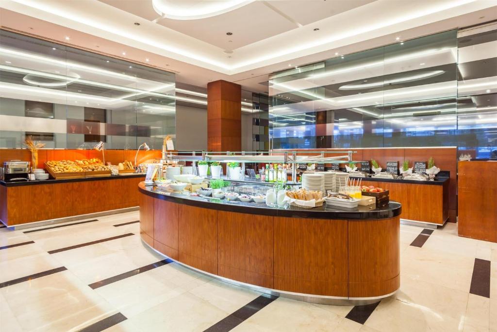 Hilton Warsaw City Hotel - Resim 6