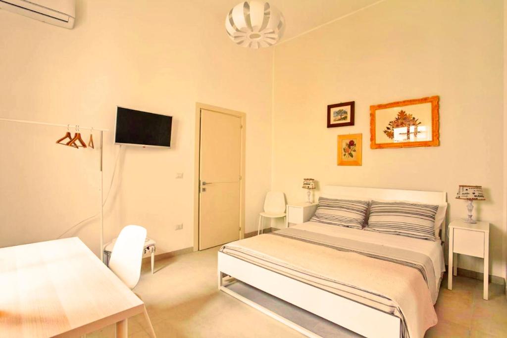 Last Minute Rooms Lecce - 10