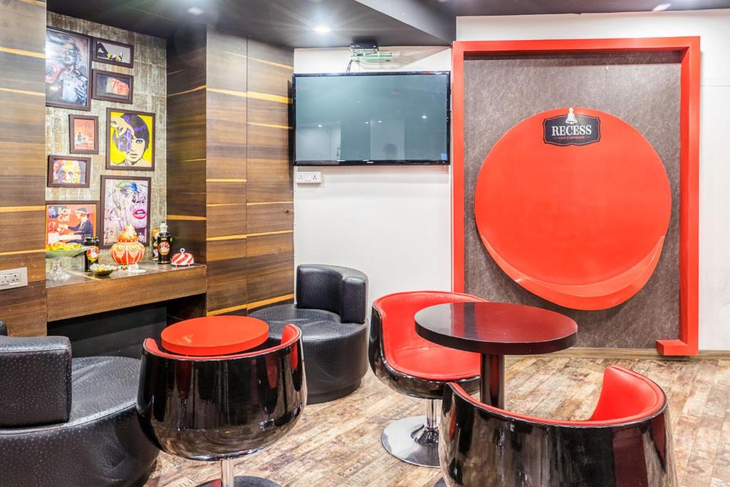 Posezení v ubytování Super Inn Armoise Hotel