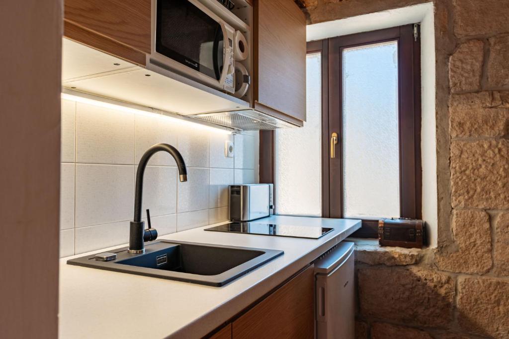 St Roko - Cozy Stone Studio in Old Town Korčula - Studio-Apartment