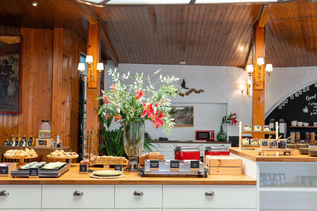 Mesón Castilla Atiram Hotels - Resim 34