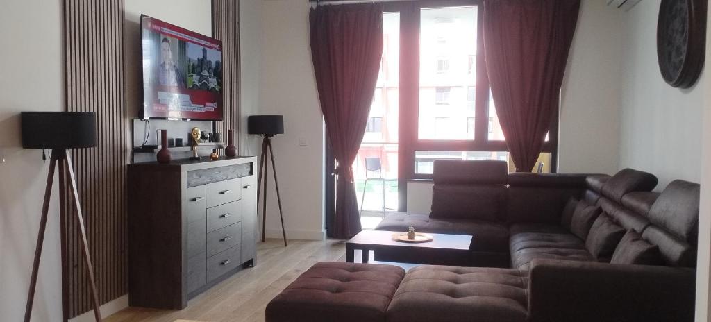 Khu vực ghế ngồi tại 2 Beograd na vodi Molim pozovite oko informacija o prijavljivanju please call for check inn