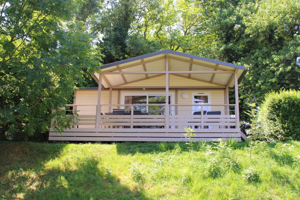 Κήπος έξω από το Camping le Grand Cerf