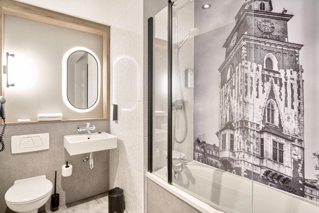 CAMPANILE PRIME Krakow Old Town - Resim 38