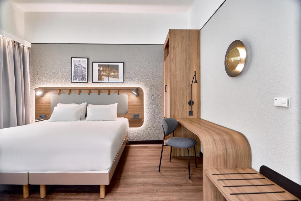 CAMPANILE PRIME Krakow Old Town - Resim 11