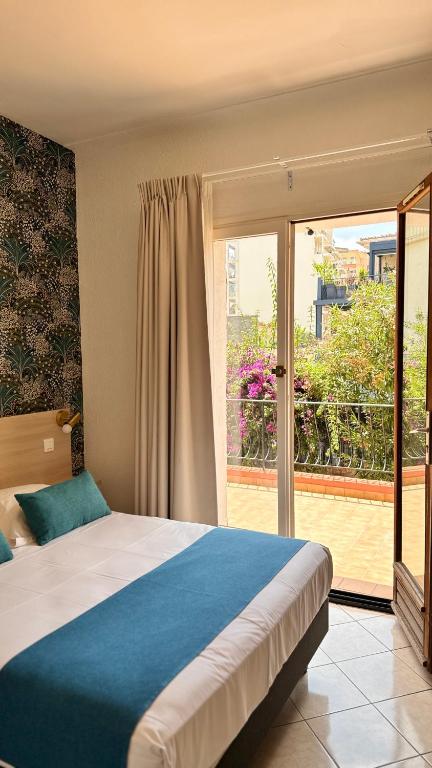 Hotel et Appartements Reine D'Azur - Standaard Tweepersoonskamer Met Balkon