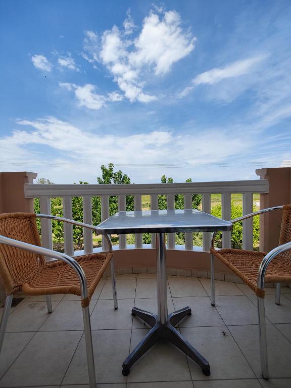 INO Luxury Rooms - Budget Double Room