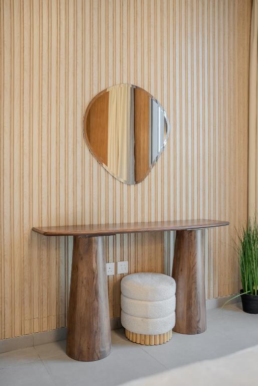 لابی و فضای عمومی Private Apartment - 1BR Aljada Home - Sleeps 4 - تصویر ۵